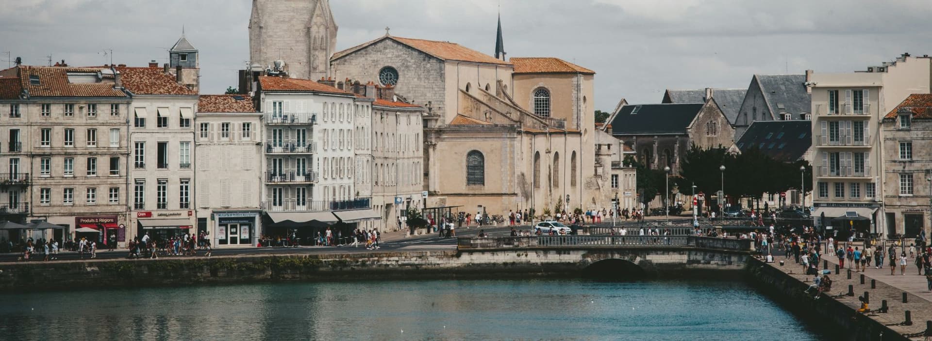 La Rochelle Airport to La Tranche Sur Mer