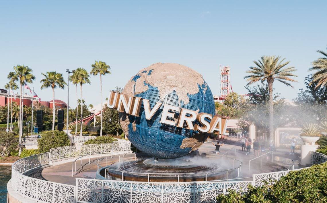 Lax Flughafen zu Universal Studios