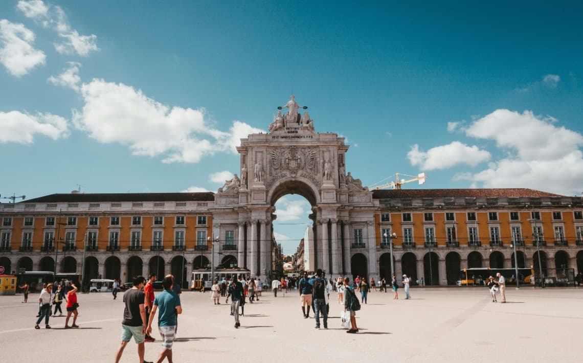 Lisbon Airport to Intendente