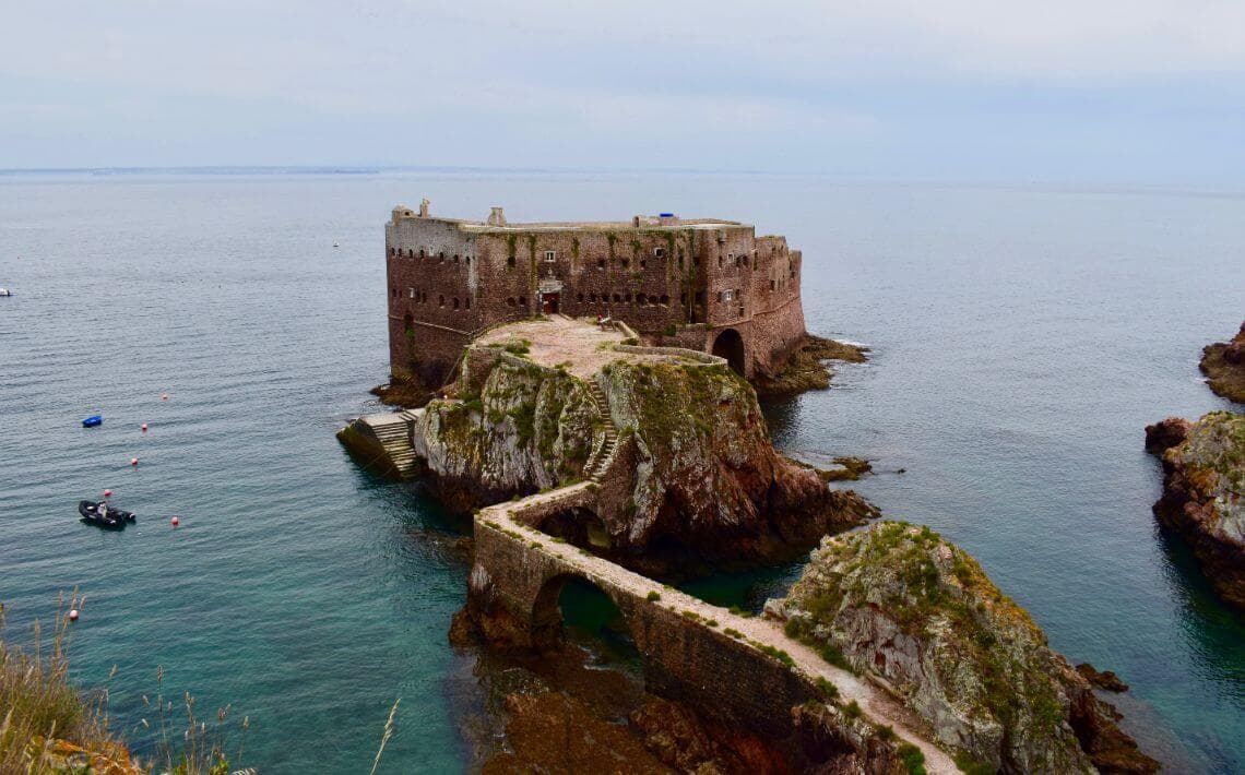 Lisbon Airport to Peniche