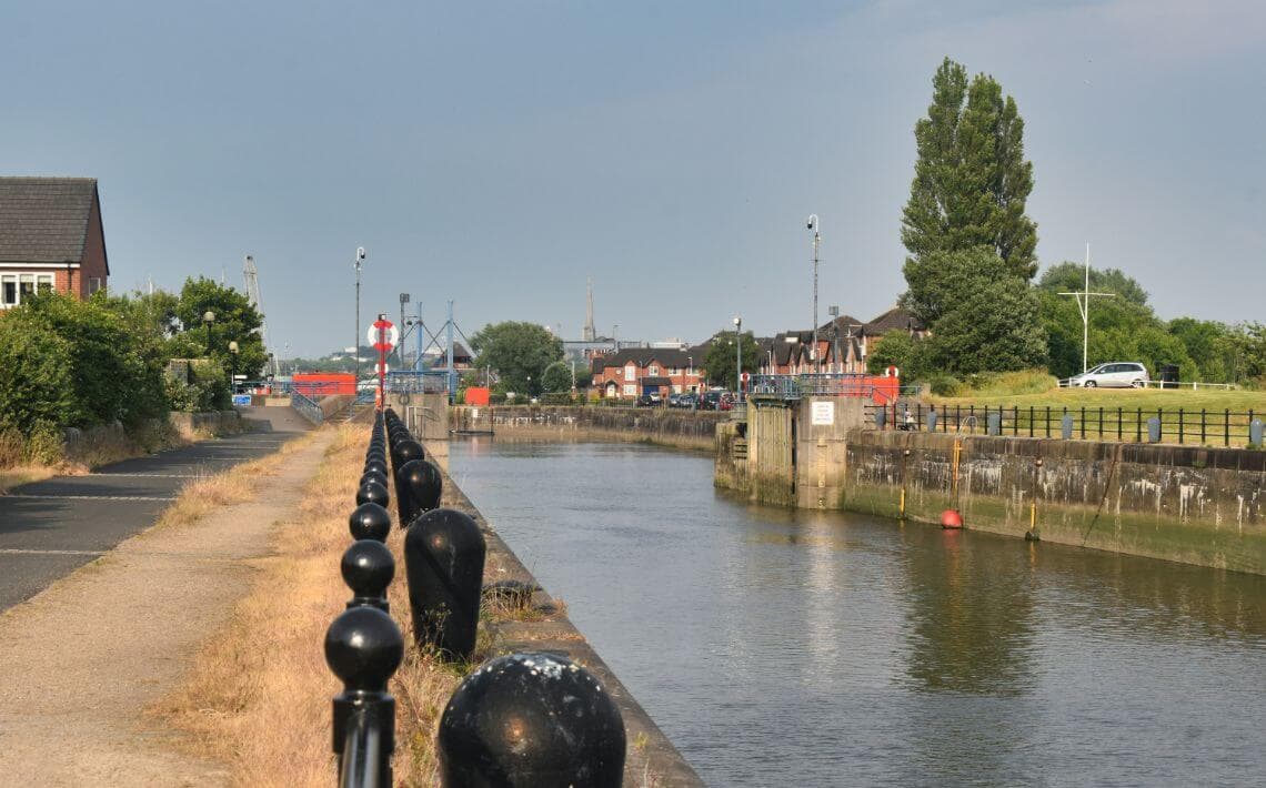 Liverpool Airport to Preston