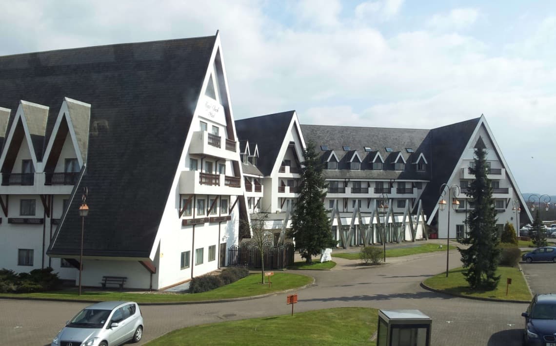 London Gatwick Airport to Bracknell