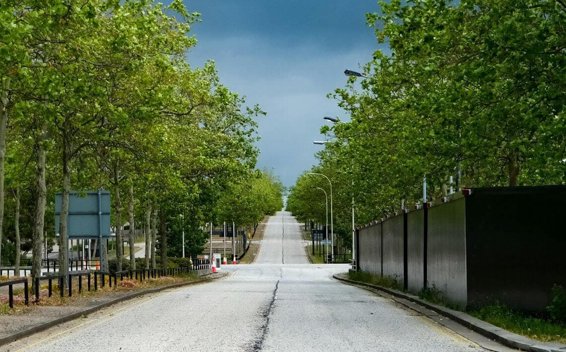 London Gatwick Airport to Milton Keynes