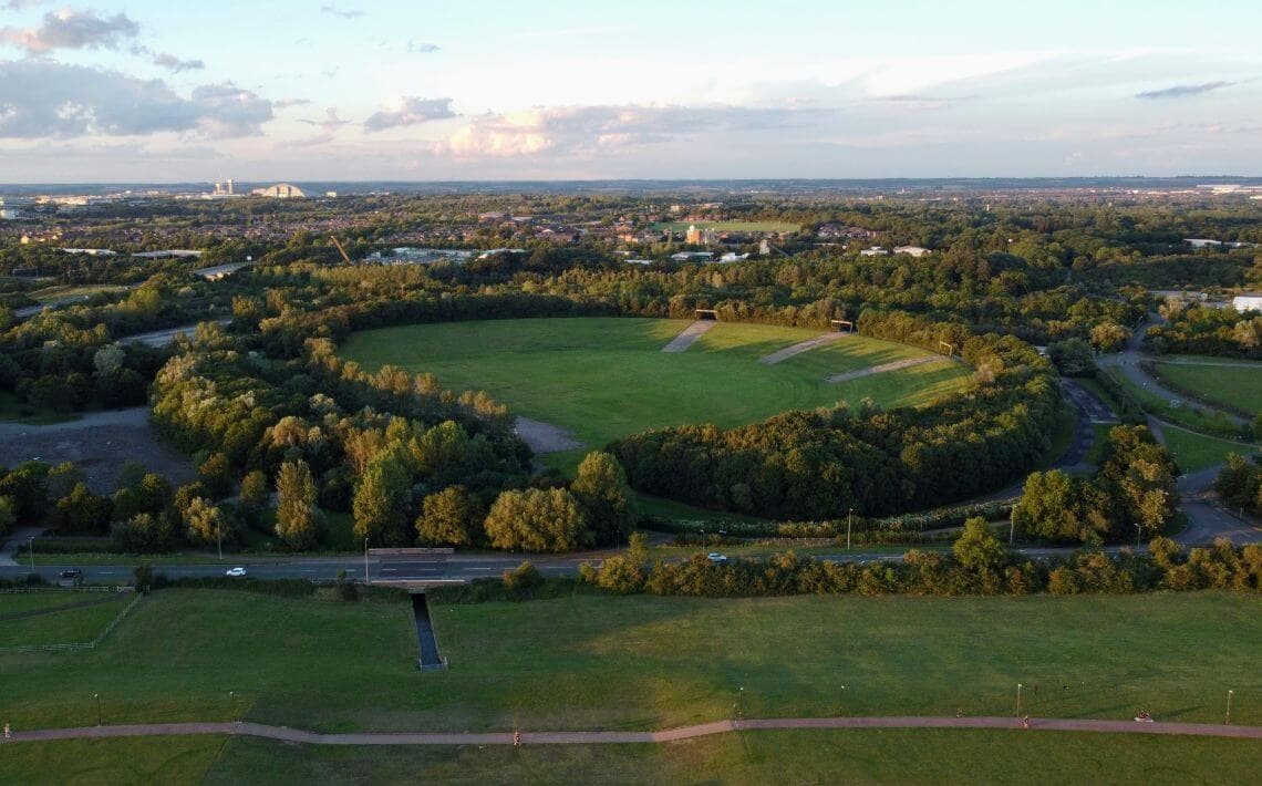 London Luton Airport to Milton Keynes