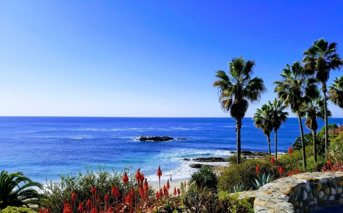 Los Angeles Airport to Laguna Beach