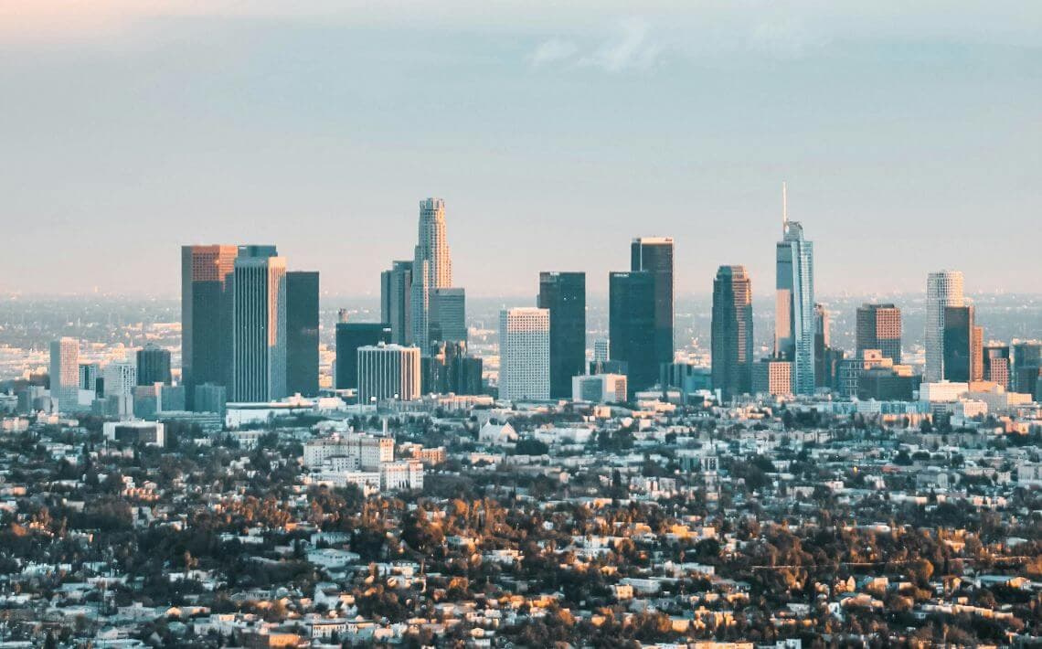 Los Angeles LAX Airport to Woodland Hills