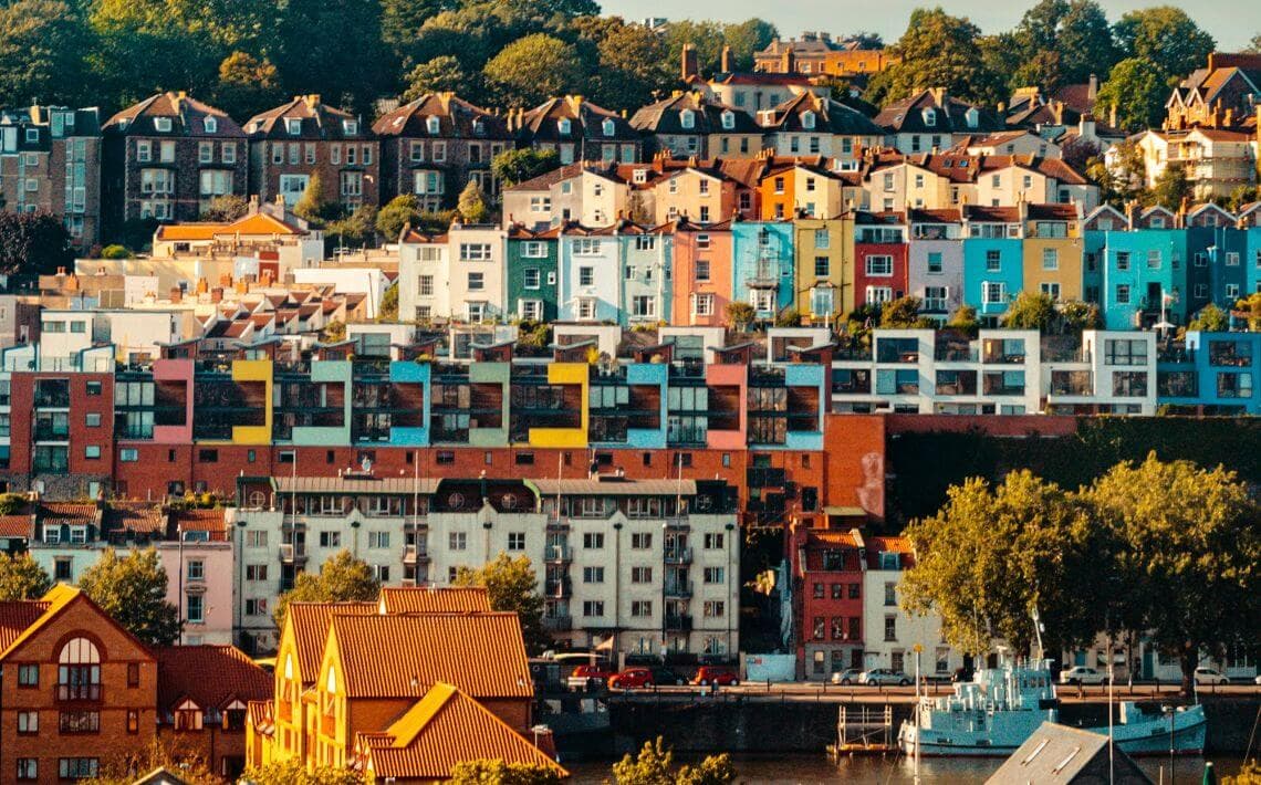 Luton Airport to Bristol