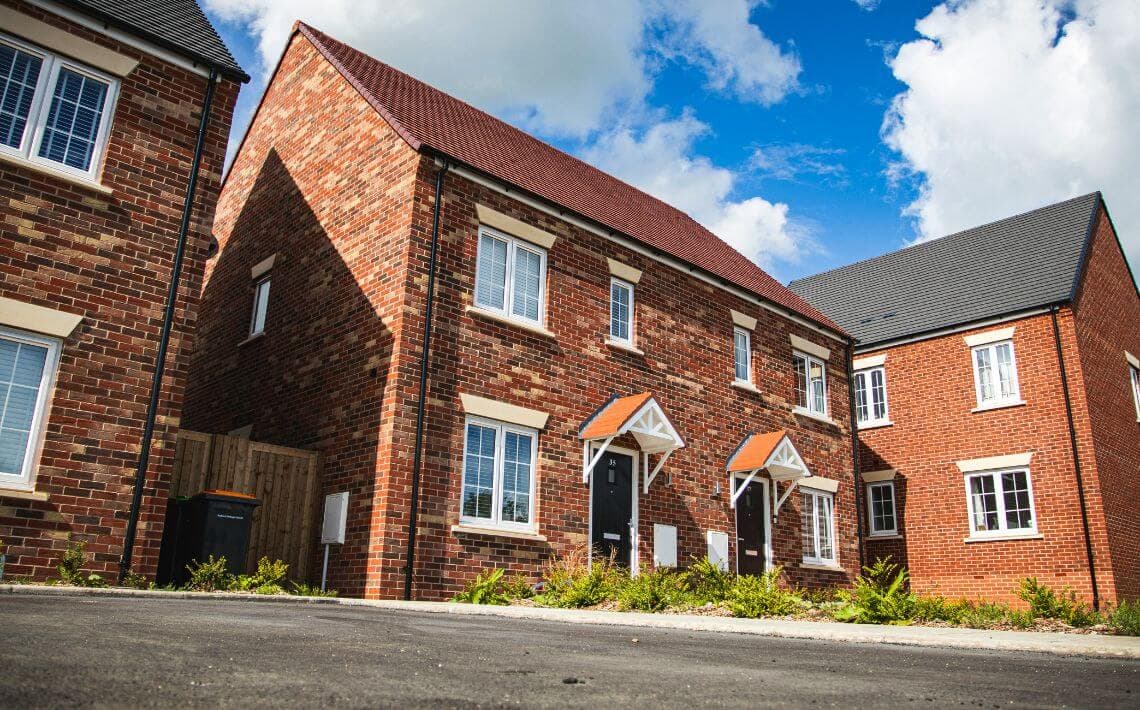 Luton Airport to Cranfield University