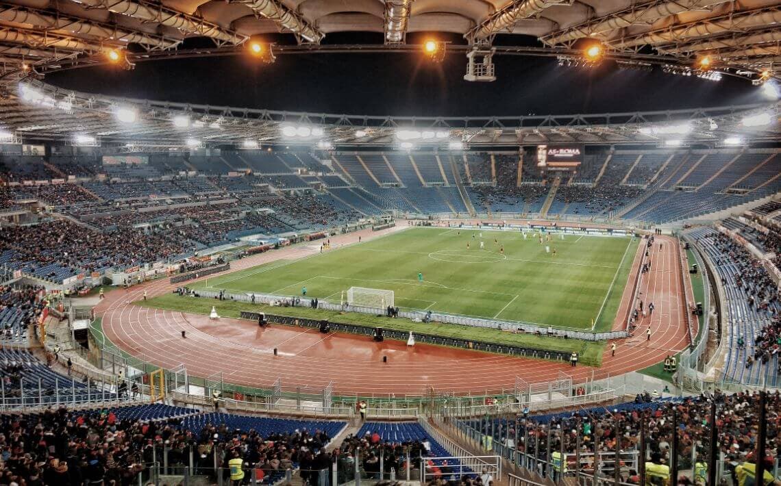 Luton Airport to Tottenham Stadium