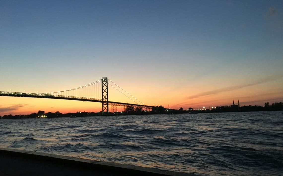 Luton Airport to Windsor