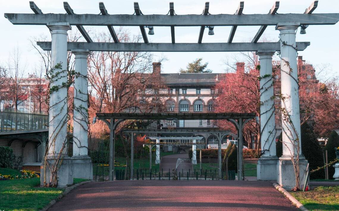 Lyon Airport to Clermont Ferrand