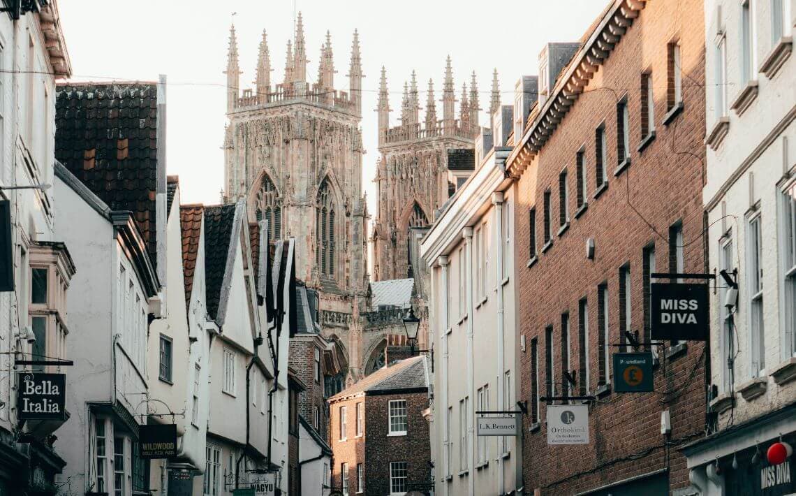 Manchester Airport to Shrewsbury