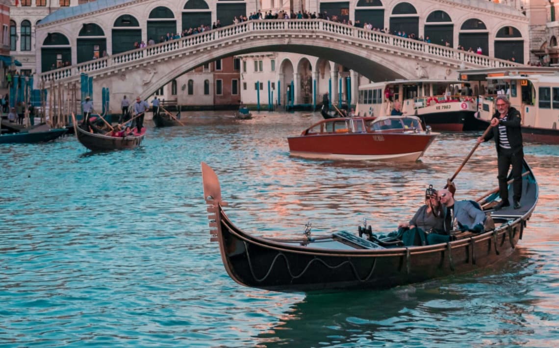 Transfer from Marco Polo Airport to Venice