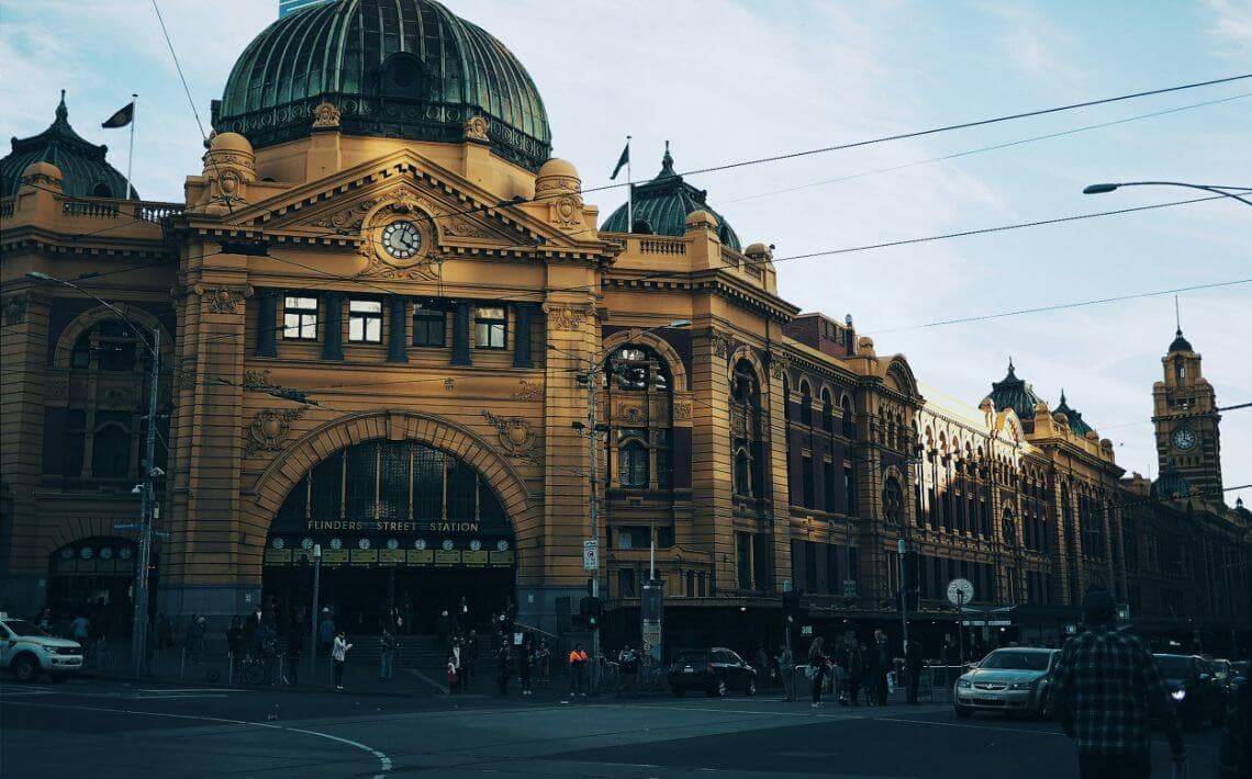 Melbourne Airport to Springvale