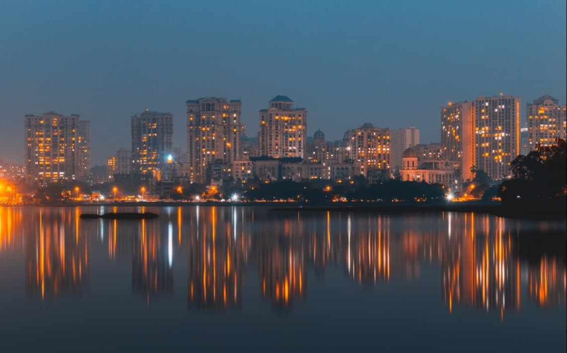 Mumbai Airport to Powai