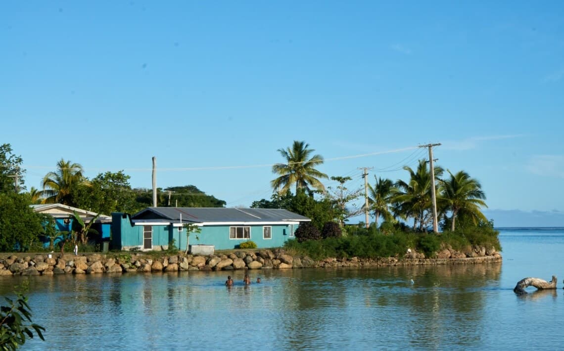 Nadi Airport to Warwick
