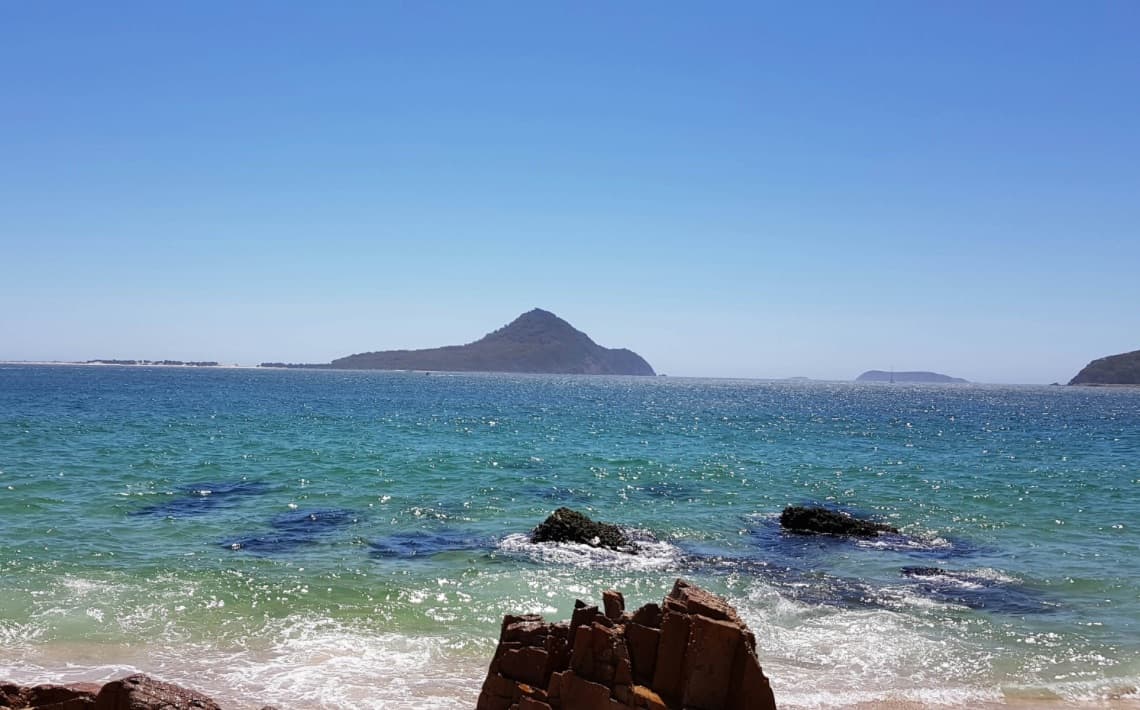 Newcastle Williamtown Airport to Nelson Bay