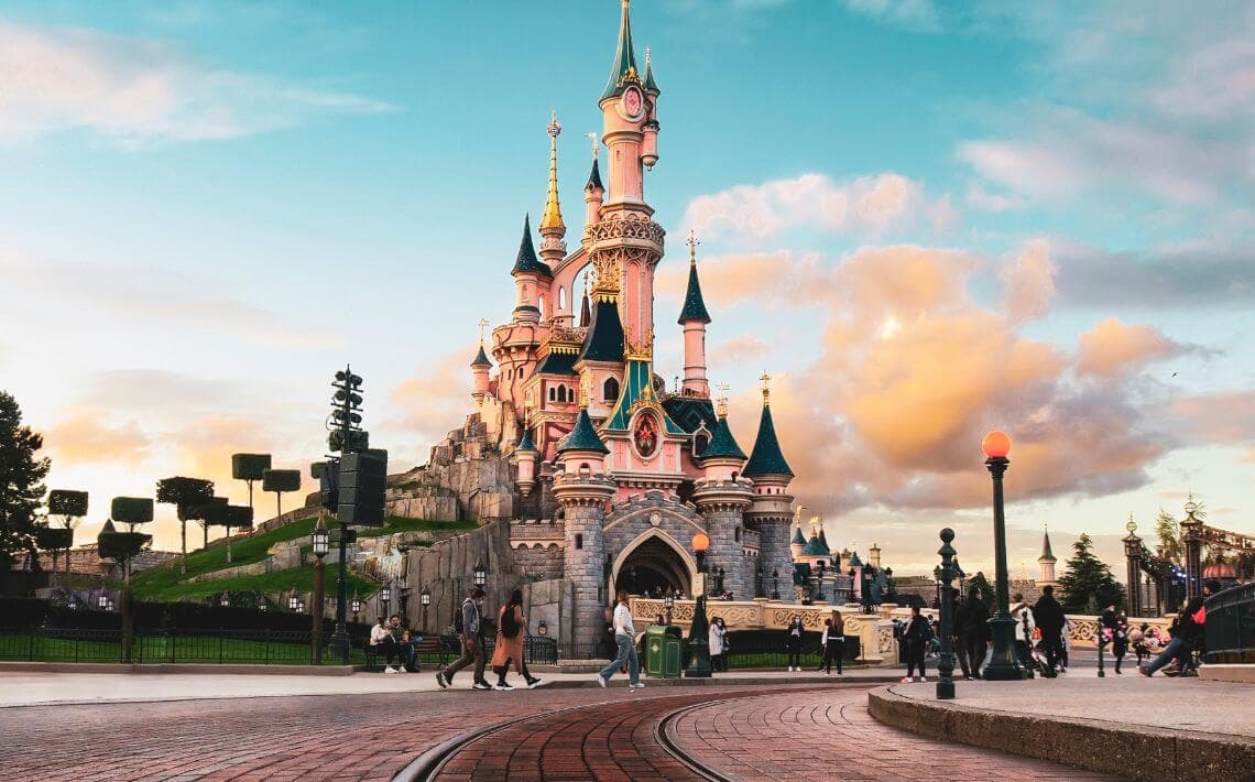 Paris Orly Havaalanı'ndan Disneyland Paris'e Ulaşım