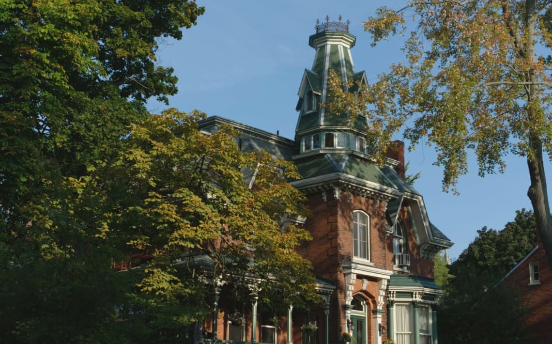 Toronto Airport to Kingston