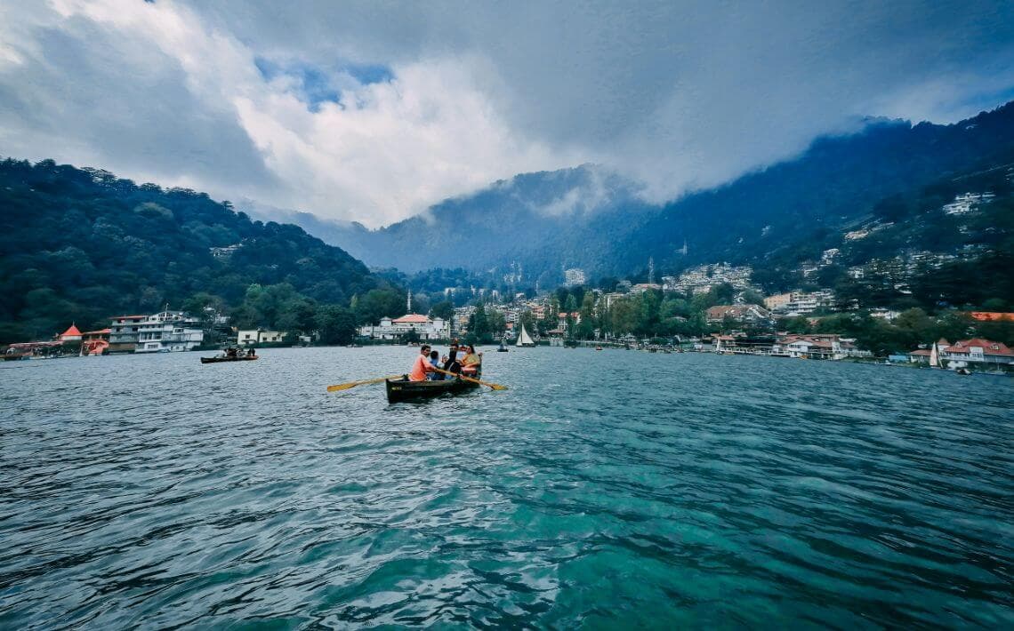 Pantnagar Airport to Nainital