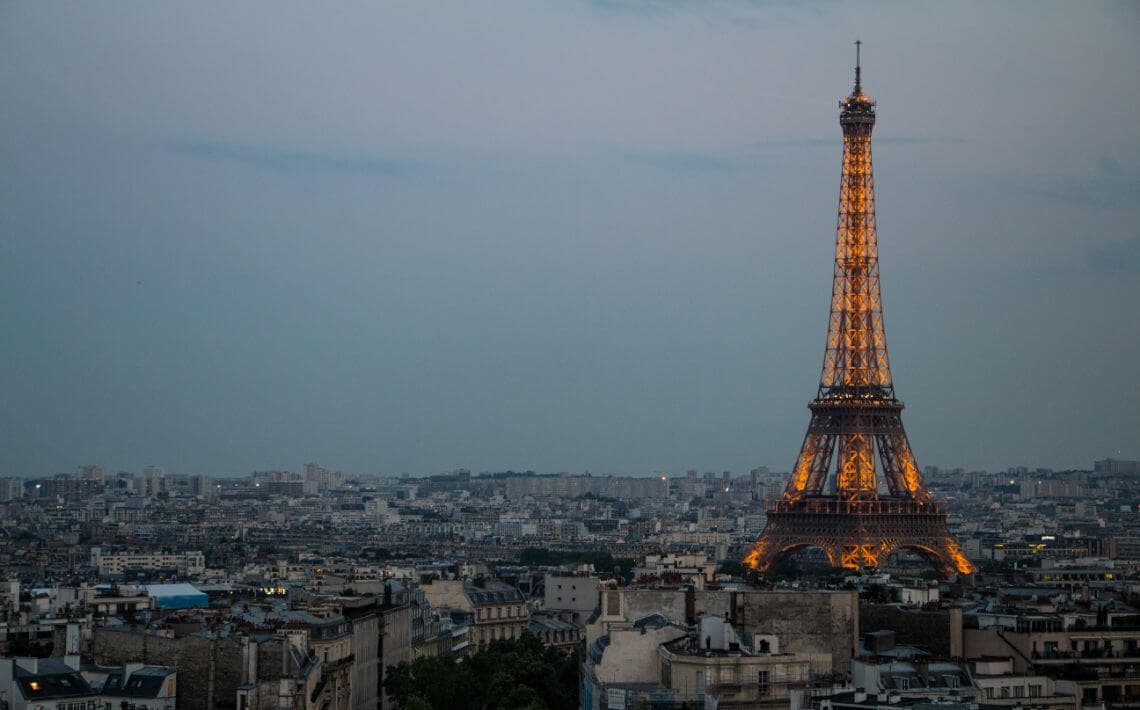 How to Get from Paris Orly Airport to Versailles?