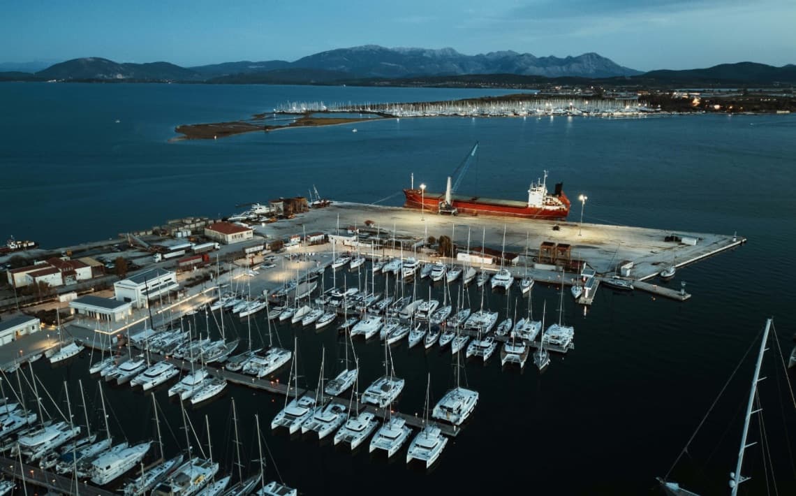 Preveza Airport to Nidri