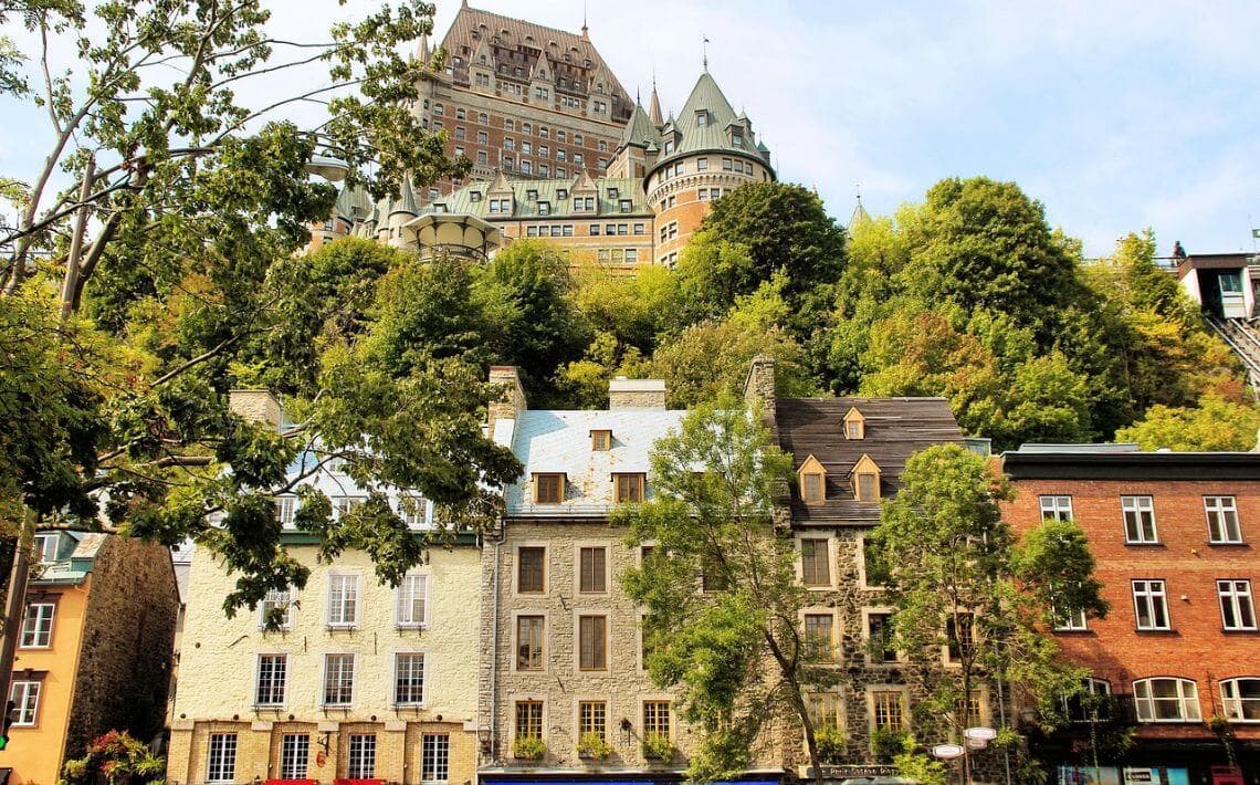 Quebec City Airport to Place du Portage