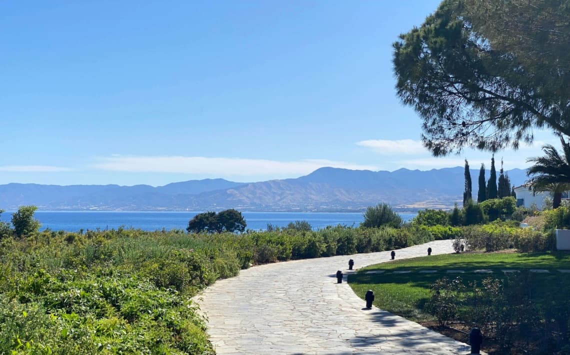 Queen’s Bay Hotel Transfers in Paphos