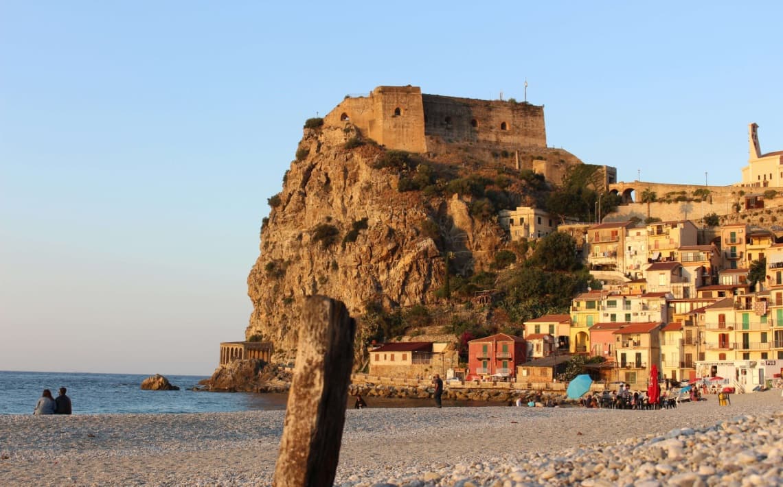 Reggio Calabria Airport to Scilla