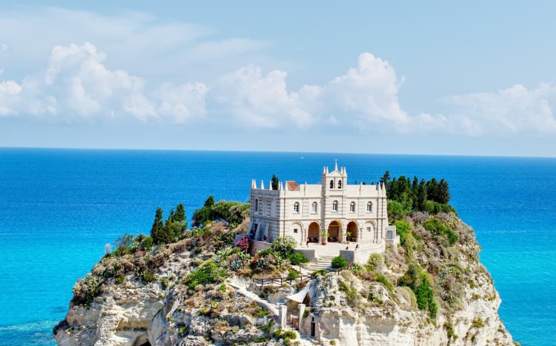 Reggio Calabria Airport to Tropea