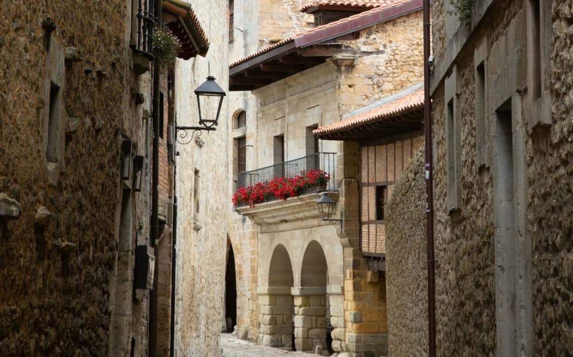 Santander Airport to Santillana Del Mar