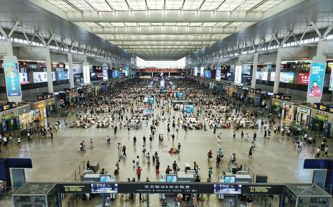 Shanghai Pudong Airport to Hongqiao Airport