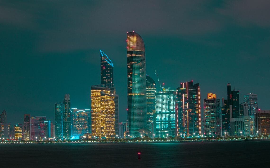 Sharjah Airport to Abu Dhabi