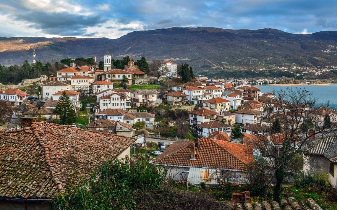 Skopje Airport to Popova Shapka
