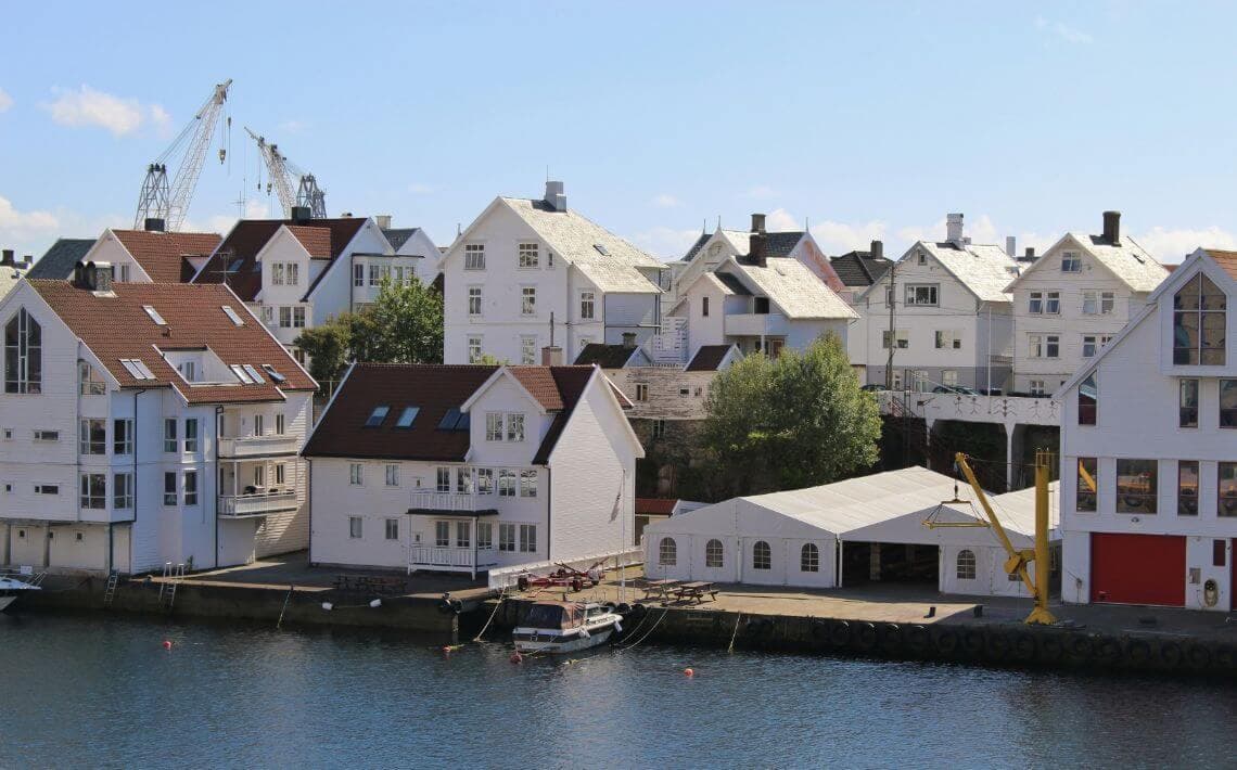 Stavanger Airport to Haugesund