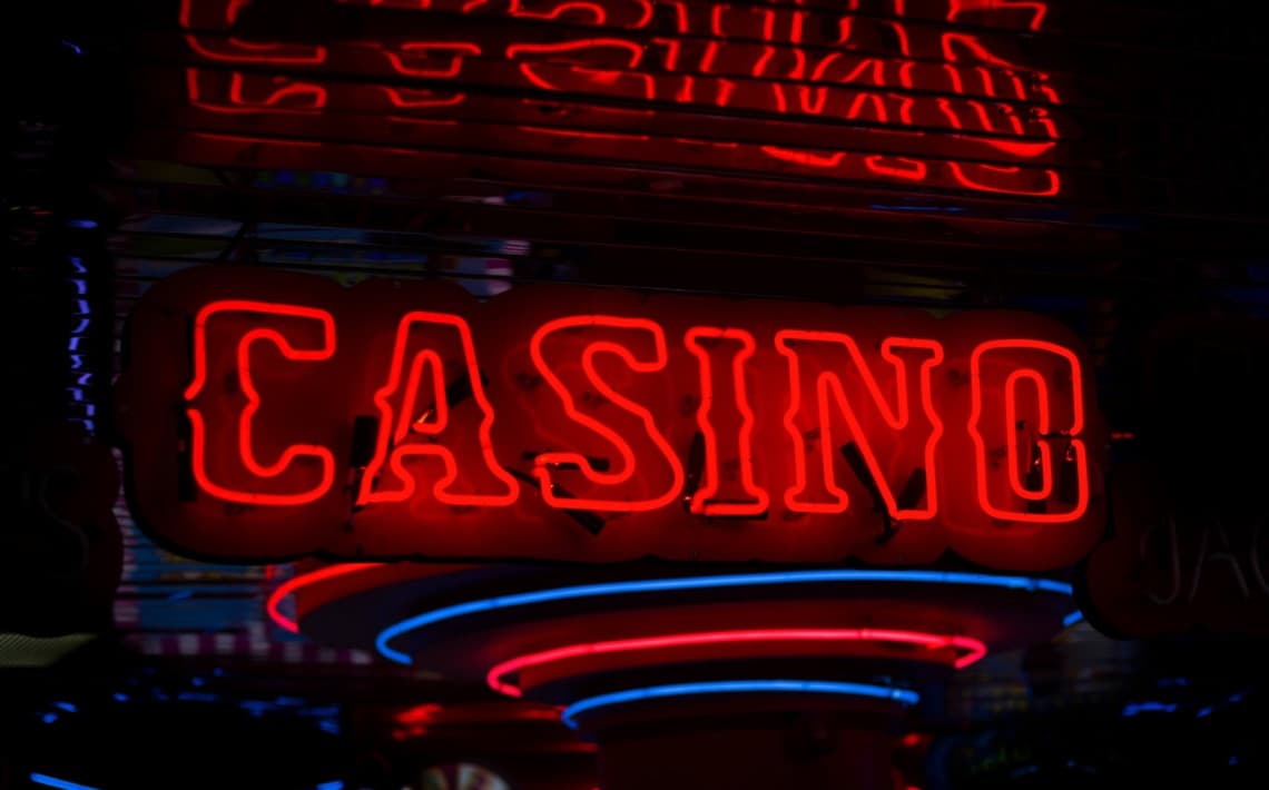 Syracuse Airport to Turning Stone Resort Casino