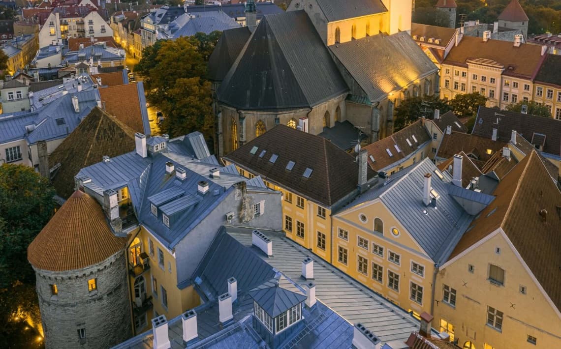 Tallinn Airport to Tallinn Old City Harbour