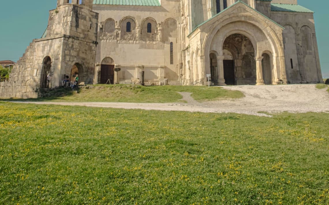 Tbilisi Airport to Kutaisi