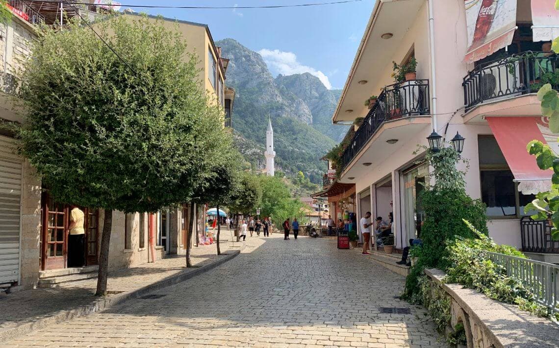 Tirana Airport to Krujë