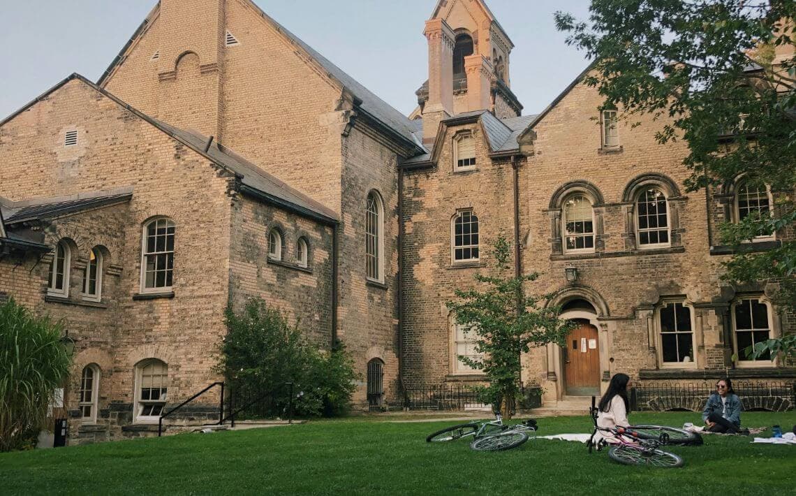 Toronto Pearson Airport to University of Toronto