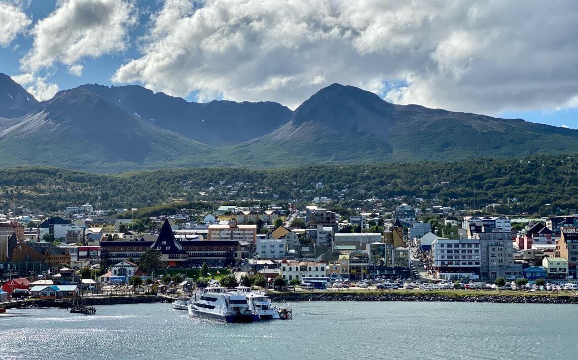 Ushuaia Airport to City Center