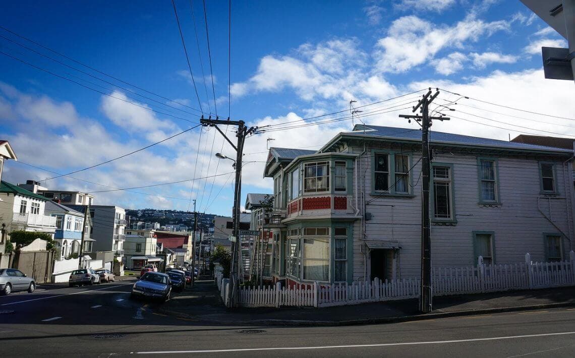 Wellington Airport to Johnsonville