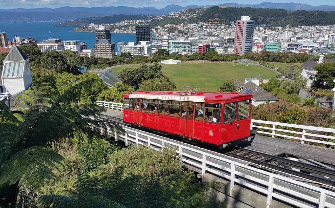 Wellington Airport to Queensgate Wellington Train Station