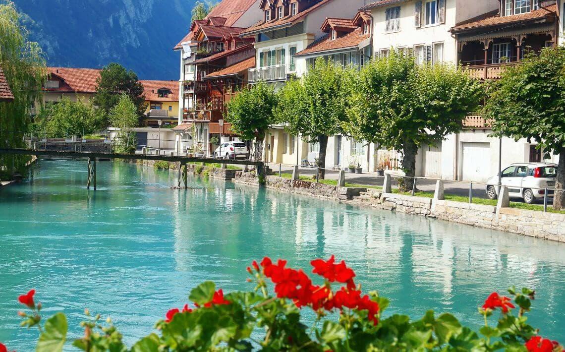 Zurich Airport to Interlaken